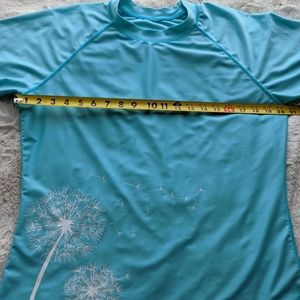 NWOT Rashguard shirt XL